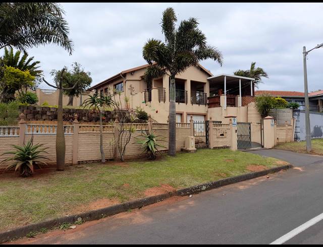 3 BEDROOM HOUSE FOR SALE IN BLUFF